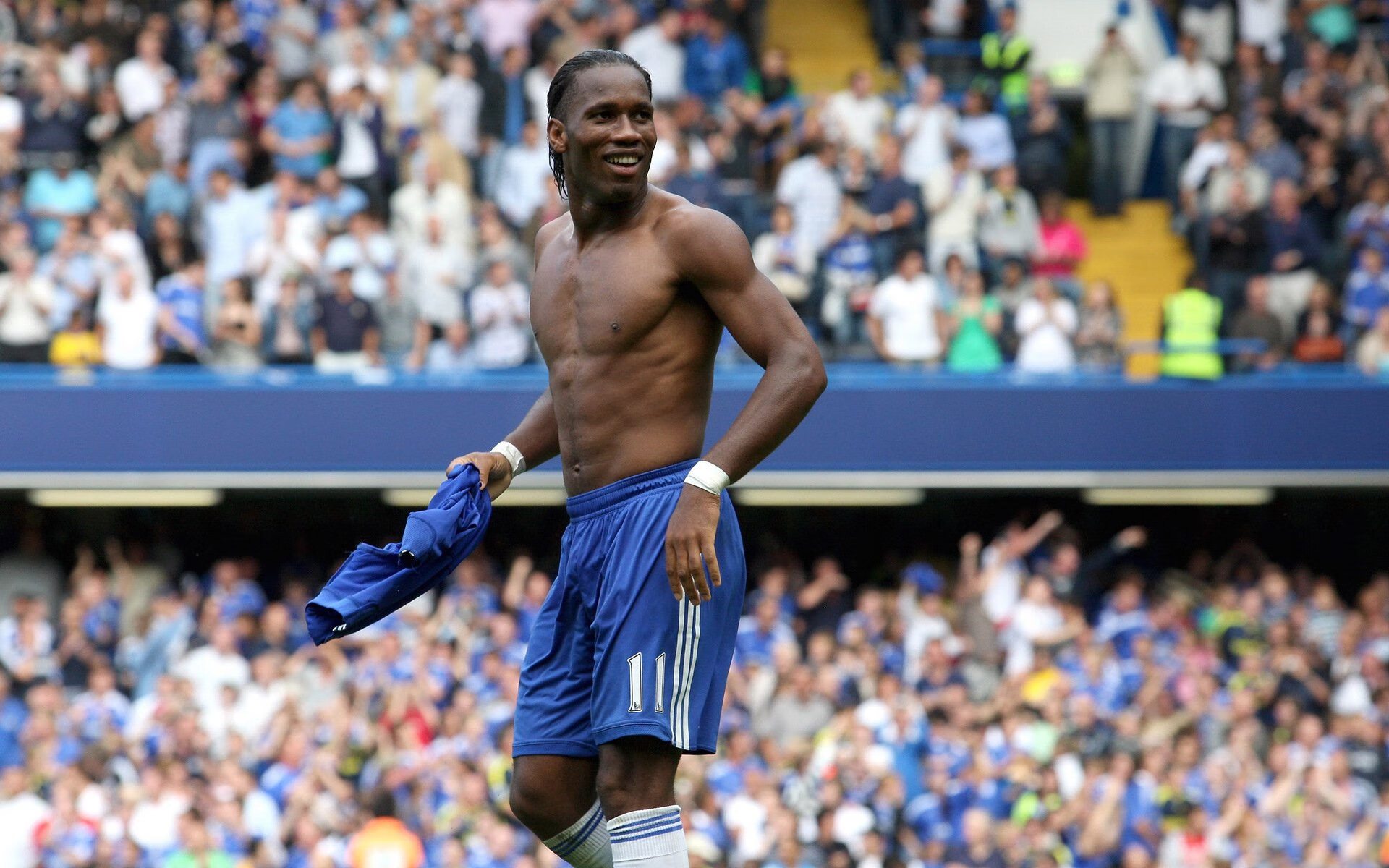 开云集团中国官网-“弯道飞旋：漂移中的速度极限”，3d弯道漂移赛